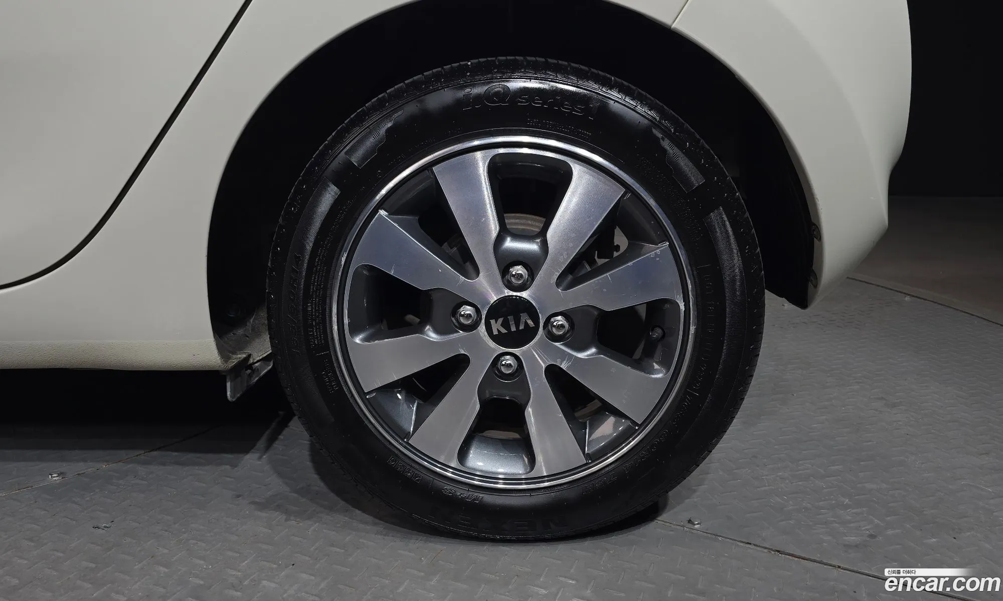 Kia Morning 2015 KNABX511BFT958934 — 3