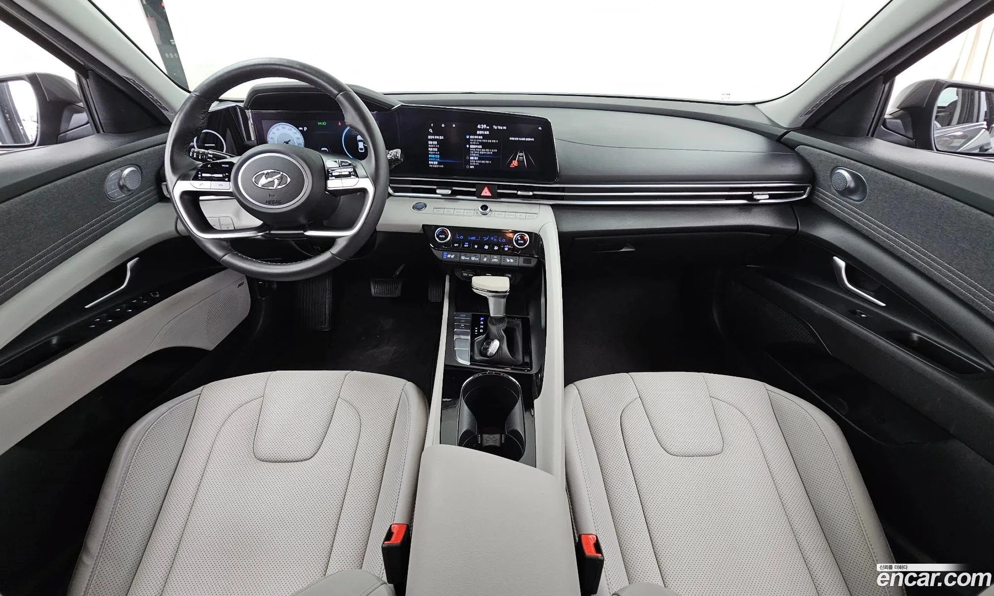 Hyundai Elantra 2021 — 2
