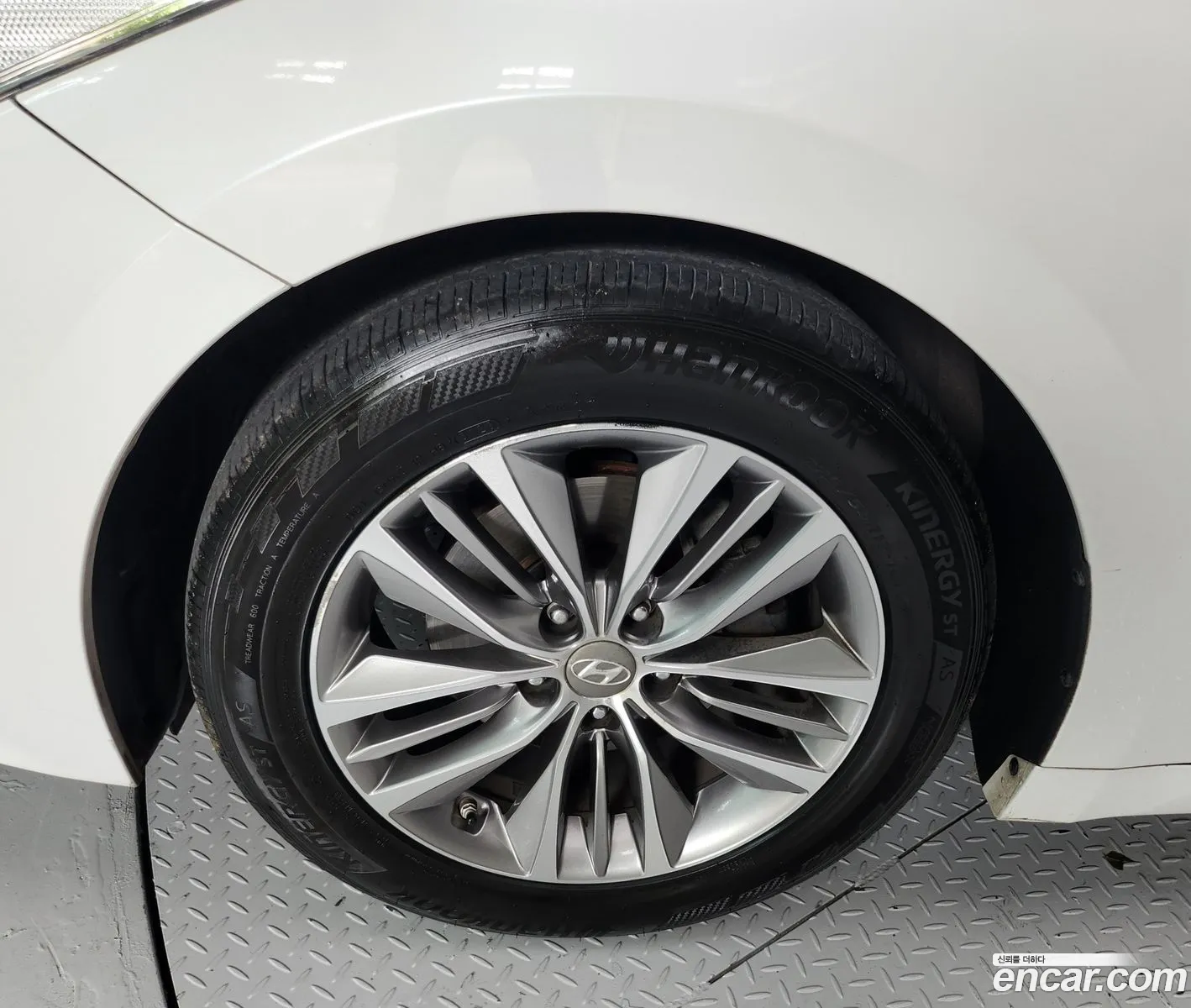 Hyundai Grandeur HG 2016 — 12