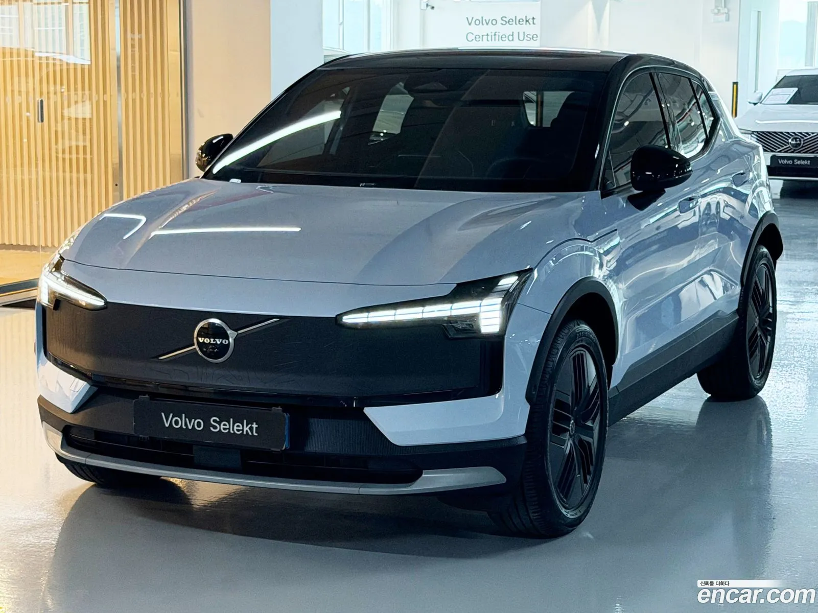 Volvo EX30 Cross Country 2025 — 18