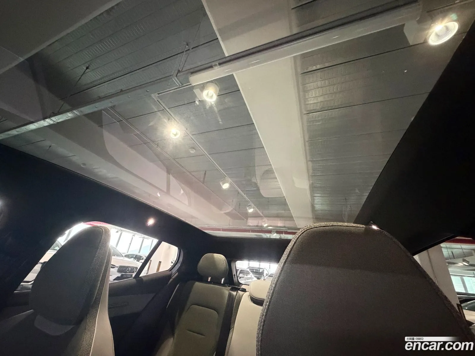 Volvo EX30 Cross Country 2025 — 17