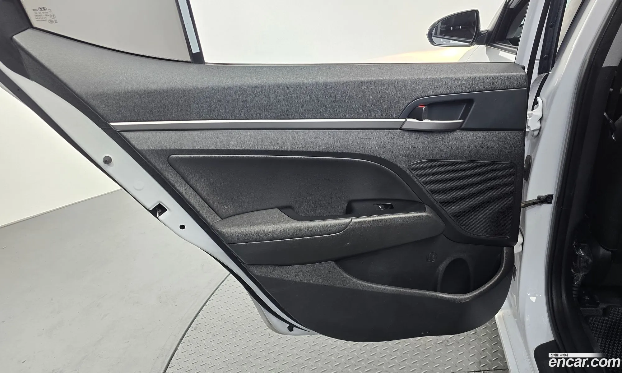 Hyundai Elantra AD 2018 — 23