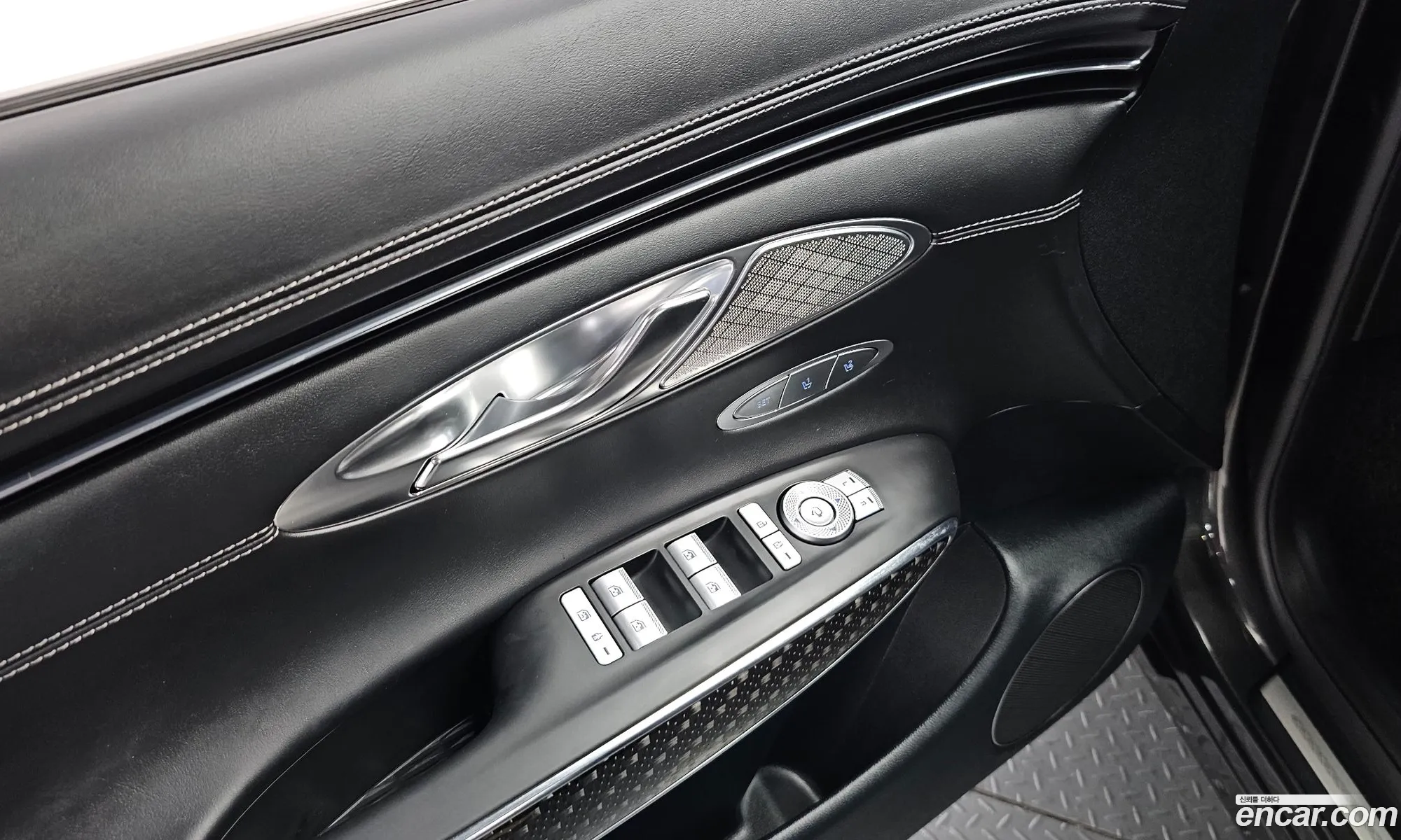 Genesis GV70 2024 — 12