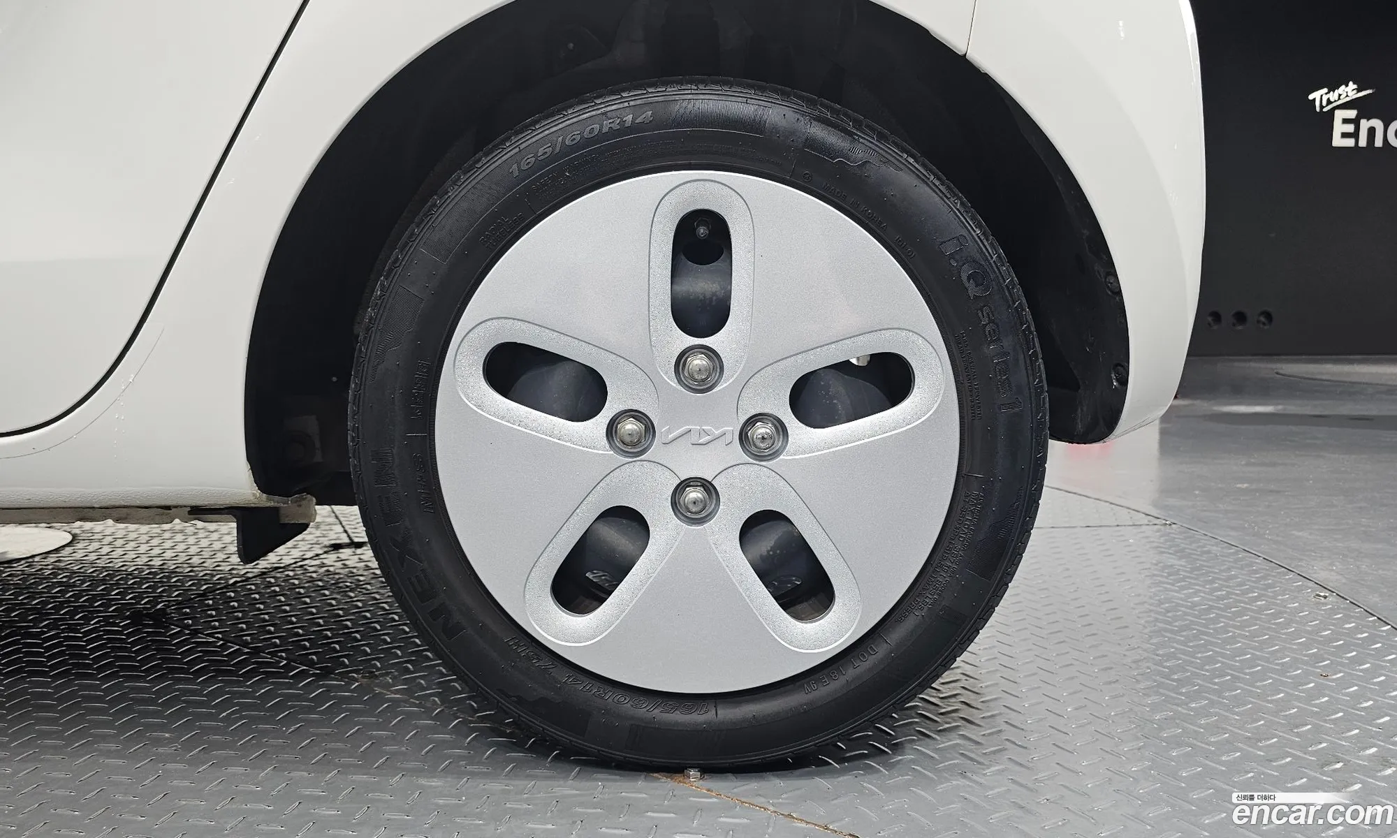 Kia Ray 2022 KNACF911BNT306358 — 4