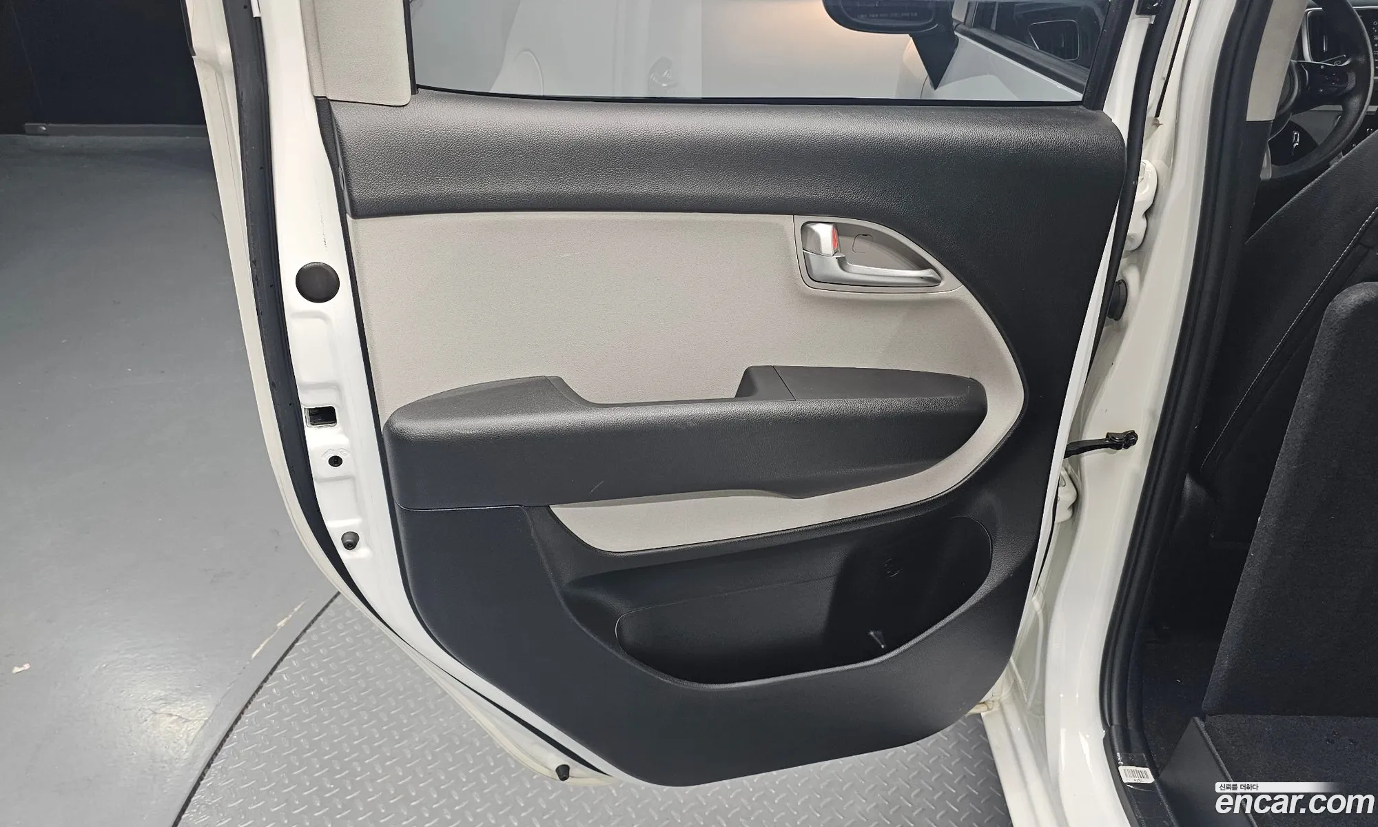 Kia Ray 2022 KNACF911BNT306358 — 3