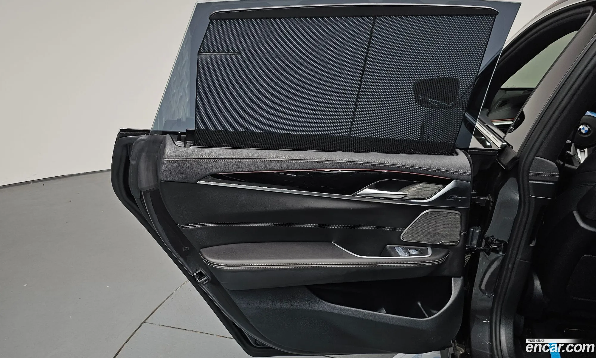 BMW 6 Series GT 2023 — 33
