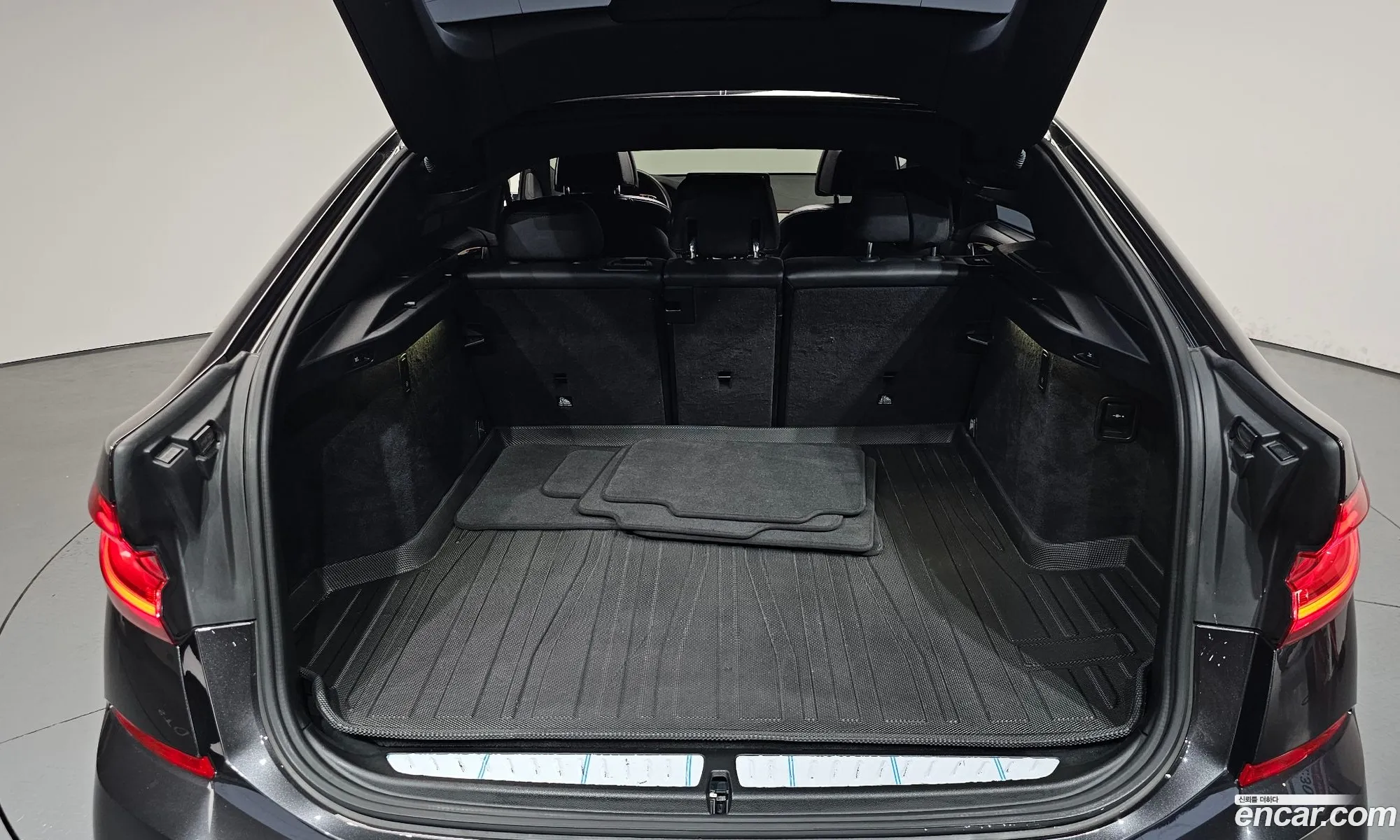 BMW 6 Series GT 2023 — 3