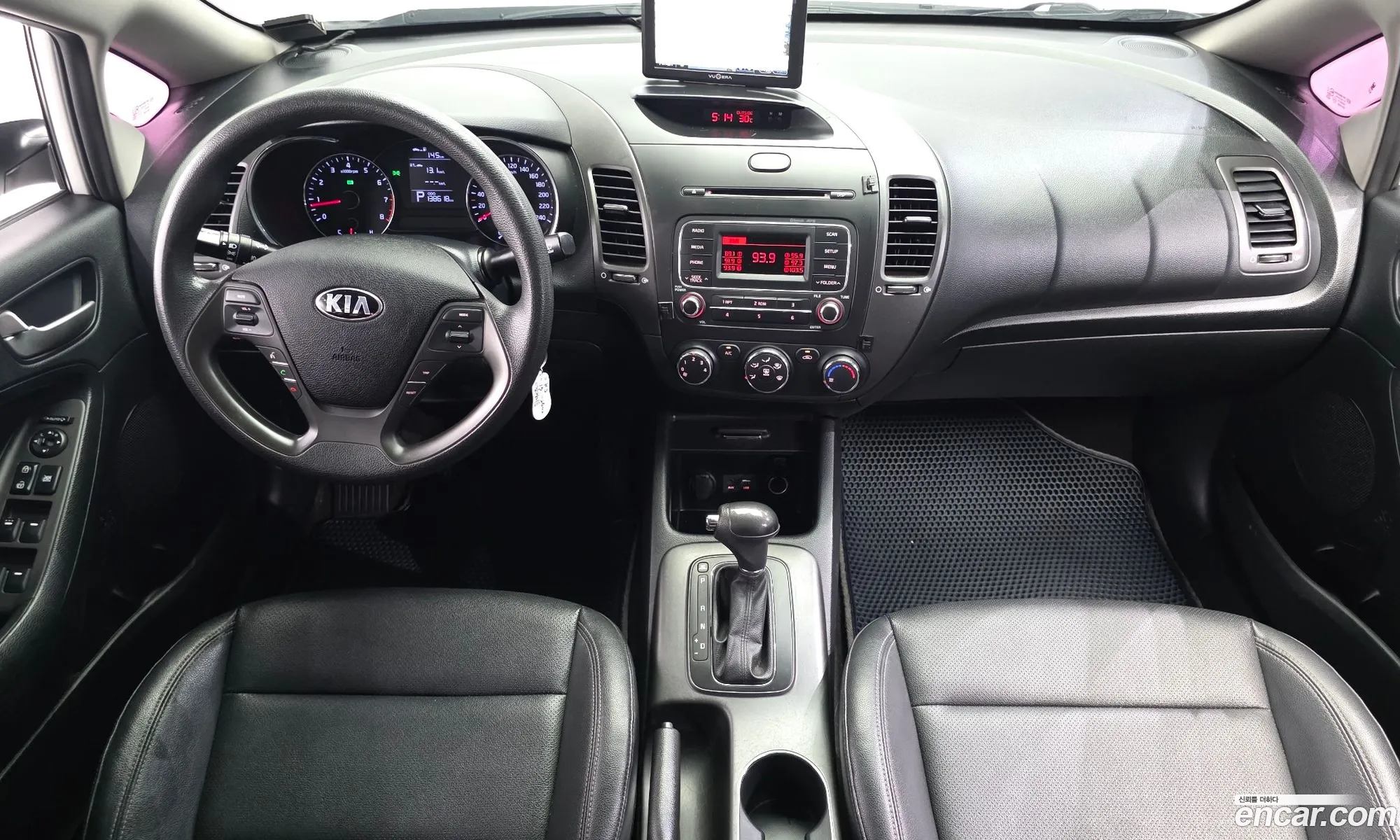 Kia K3 2015 — 15
