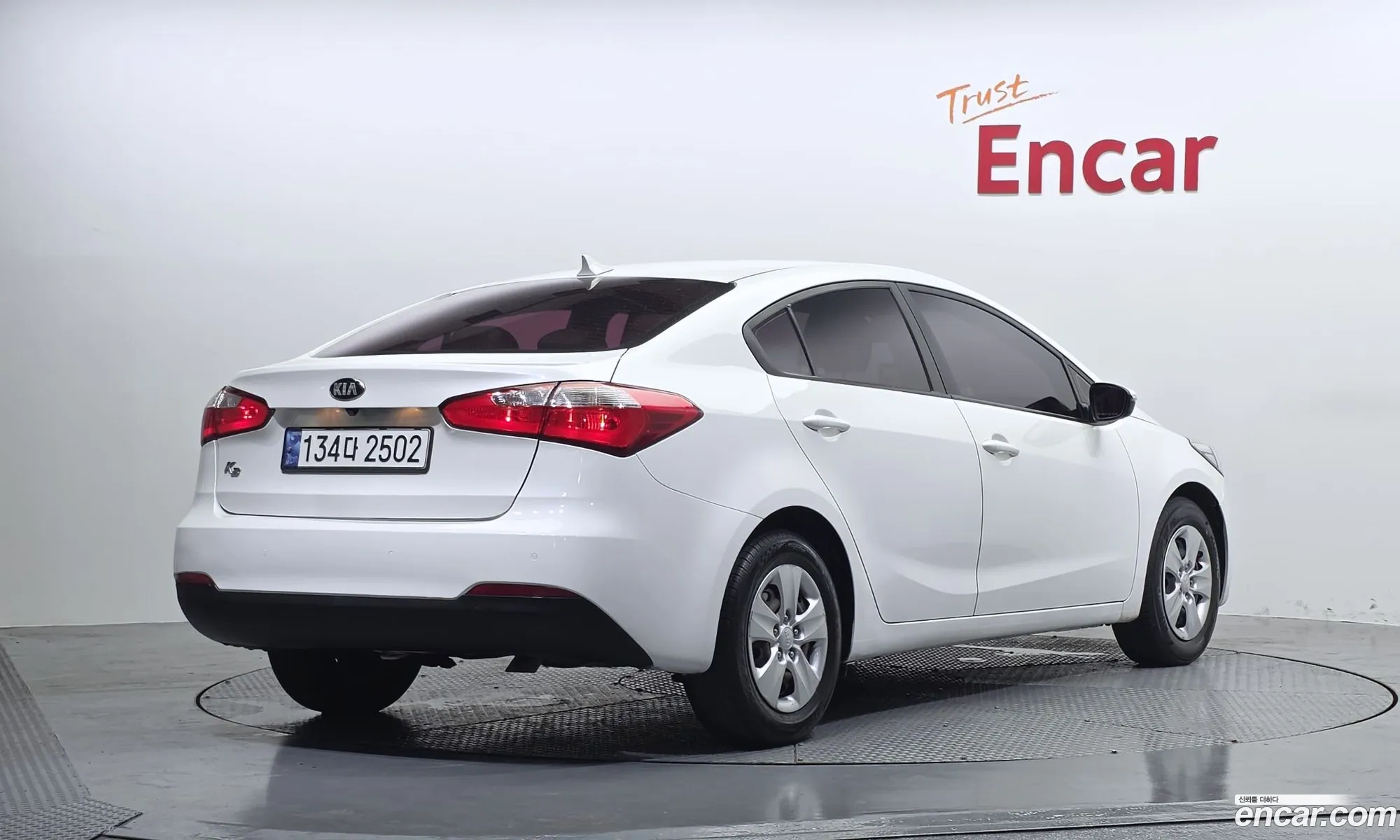 Kia K3 2015 — 2