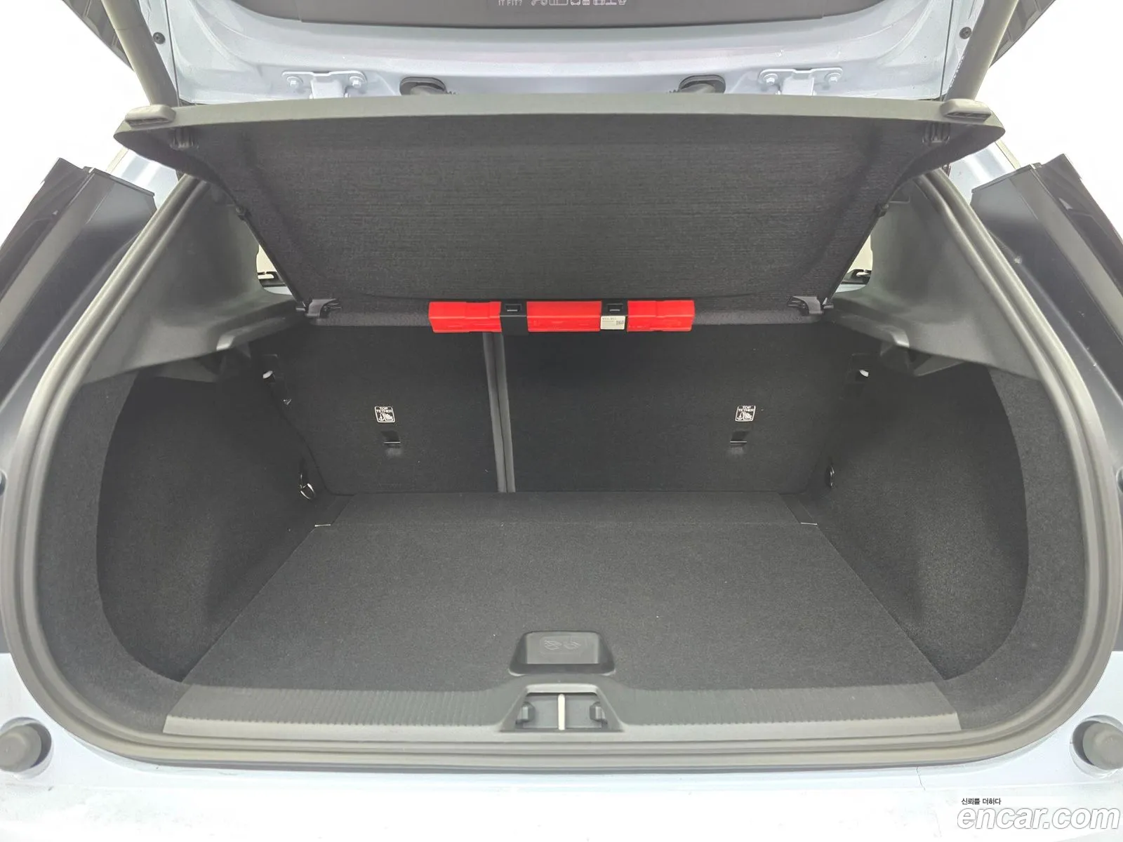 Volvo EX30 2025 — 16