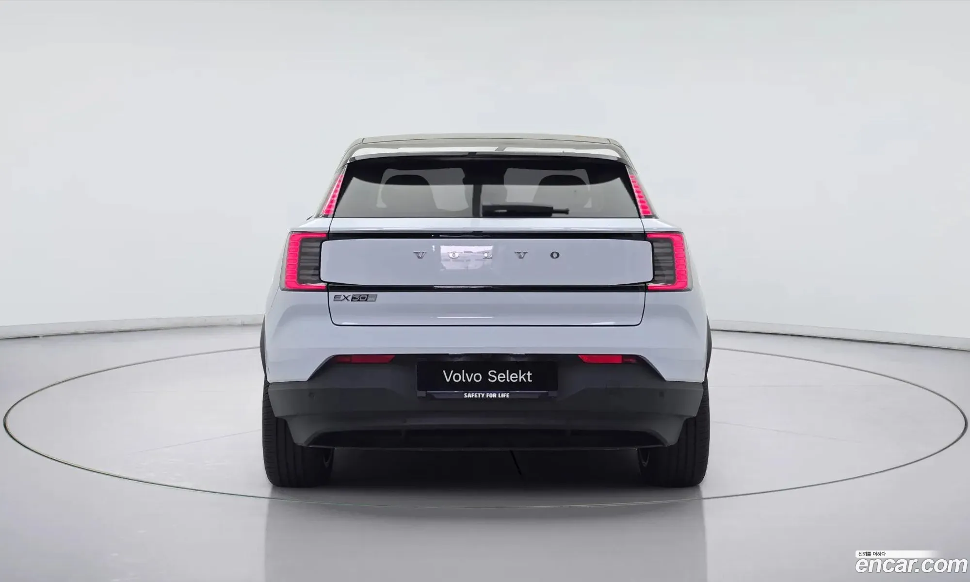 Volvo EX30 2025 — 18