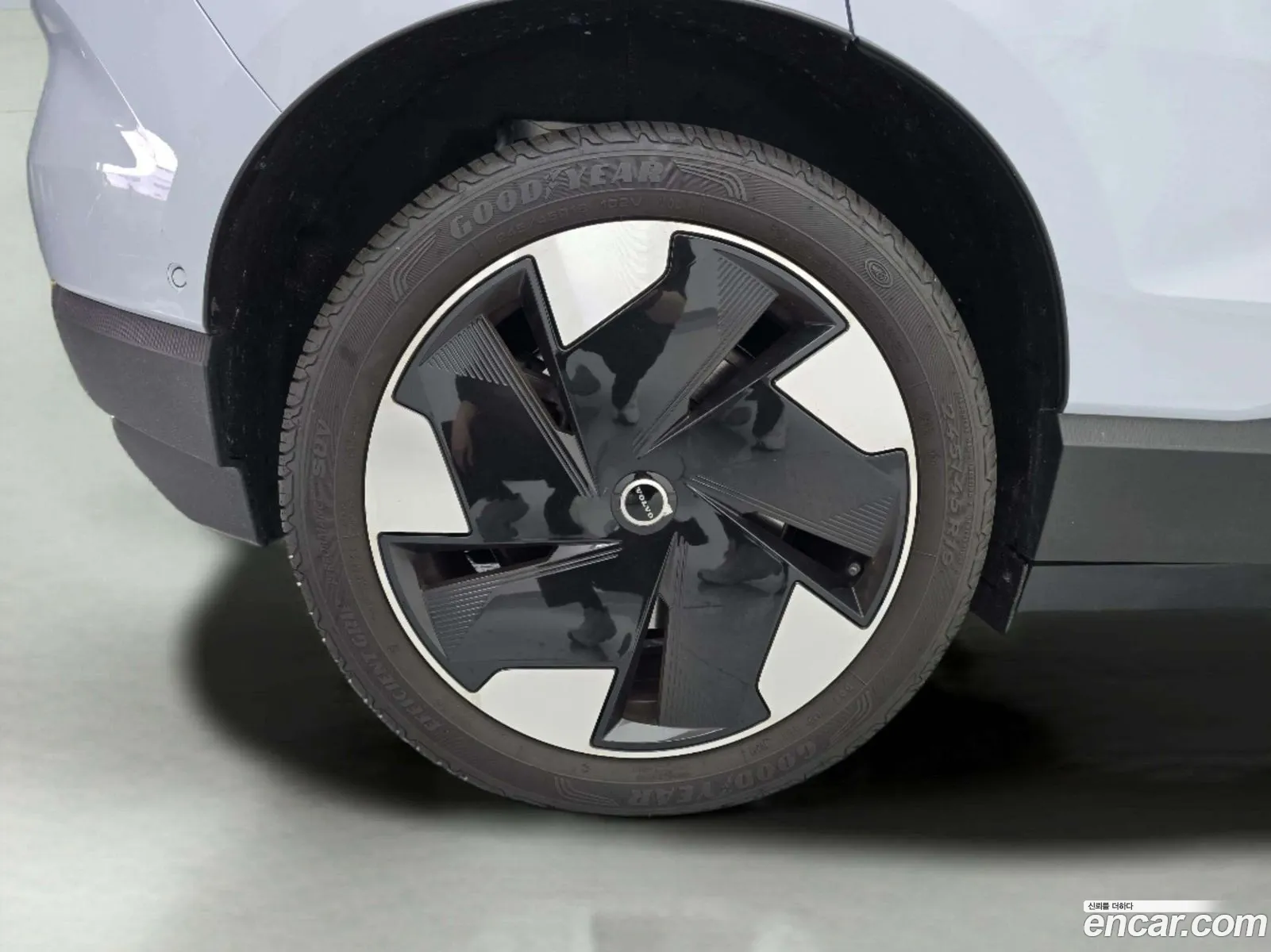Volvo EX30 2025 — 7