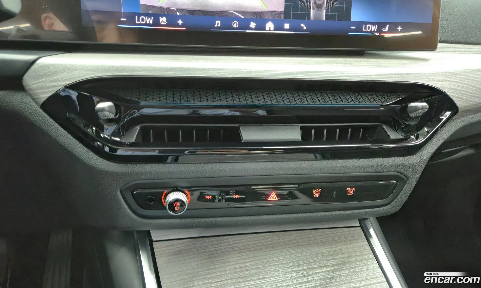 BMW 3 Series 2025 — 7
