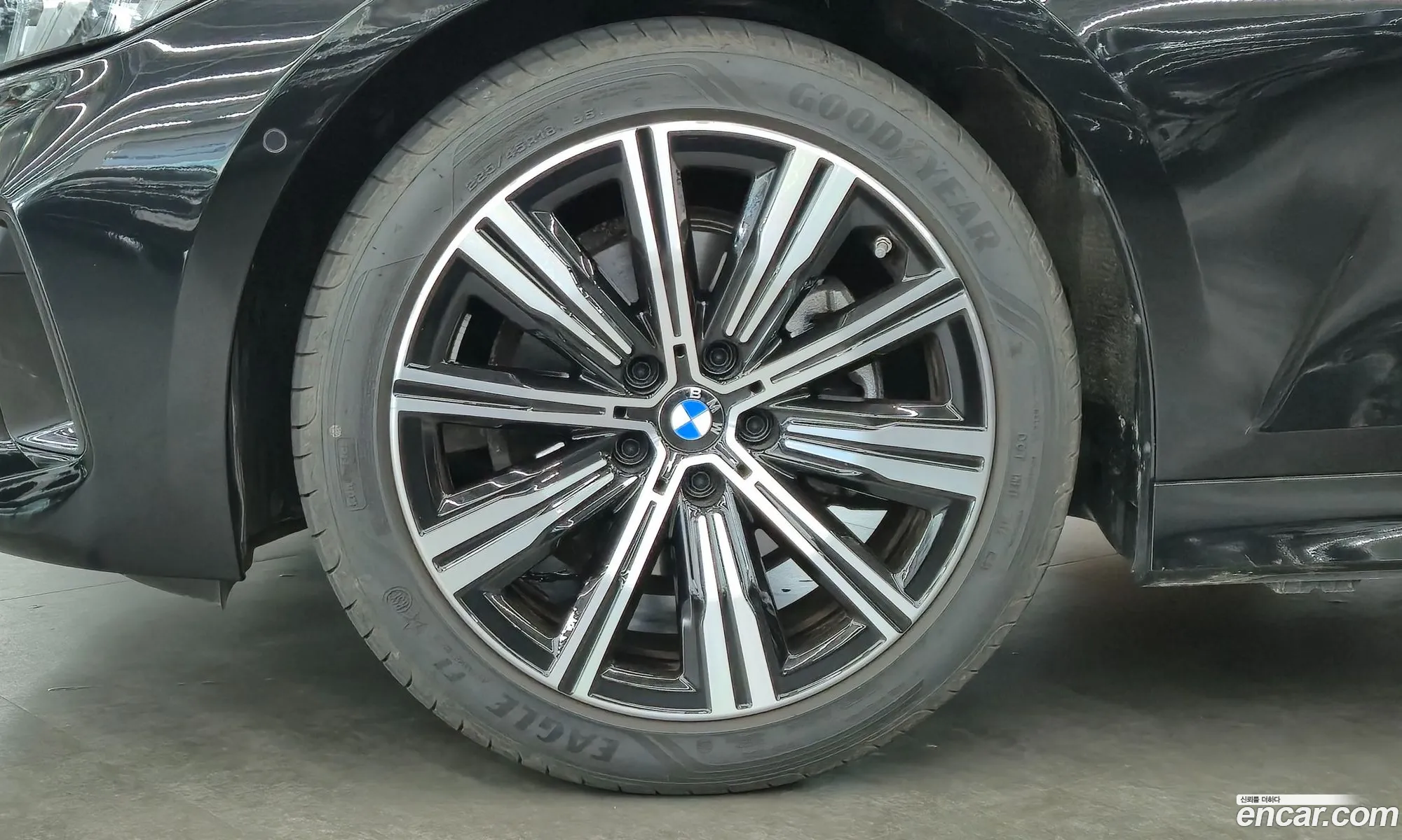 BMW 3 Series 2025 — 8