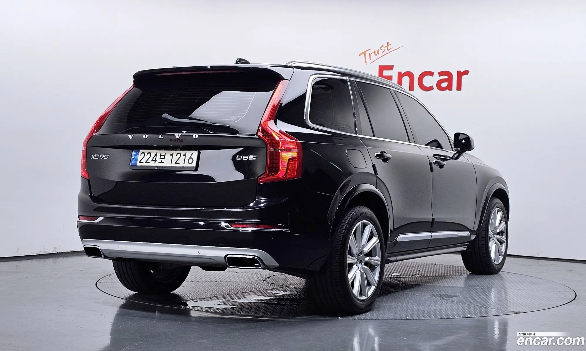 Volvo XC90 2016 — 18