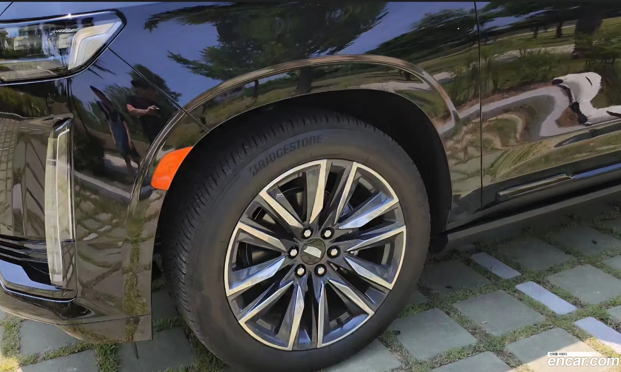 Cadillac Escalade 2023 — 8