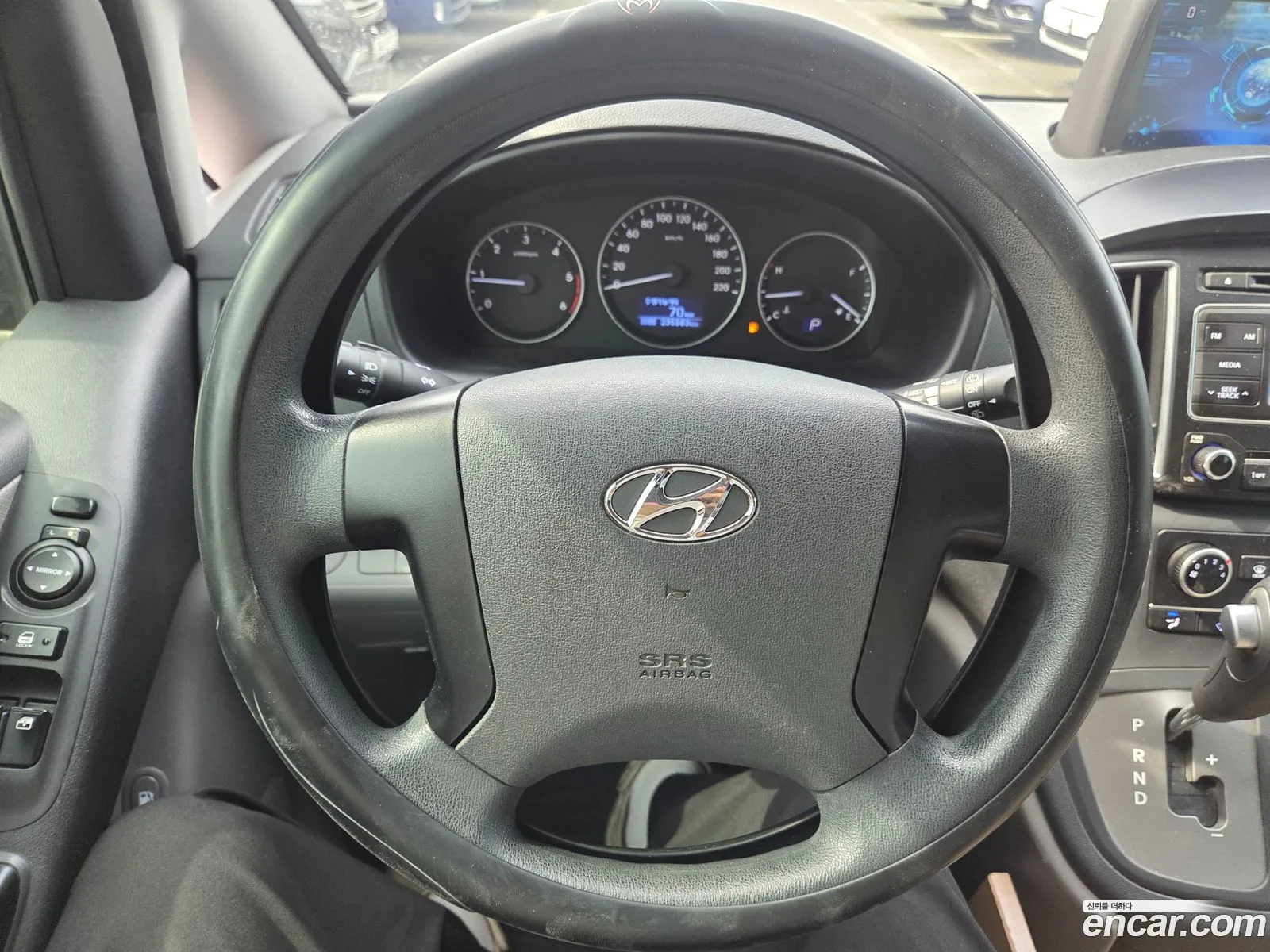 Hyundai Grand Starex 2016 — 12