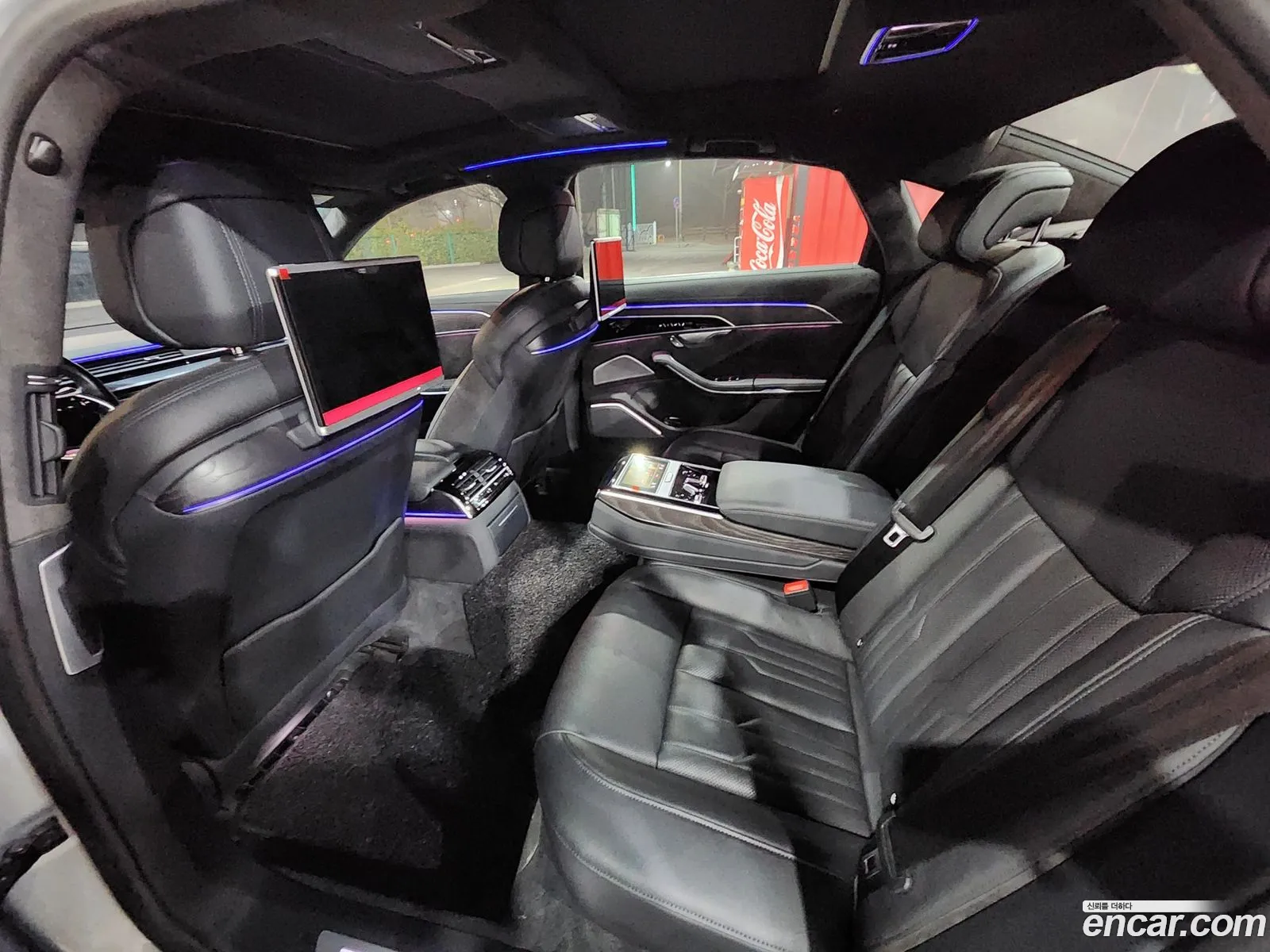 Audi A8 2020 — 11