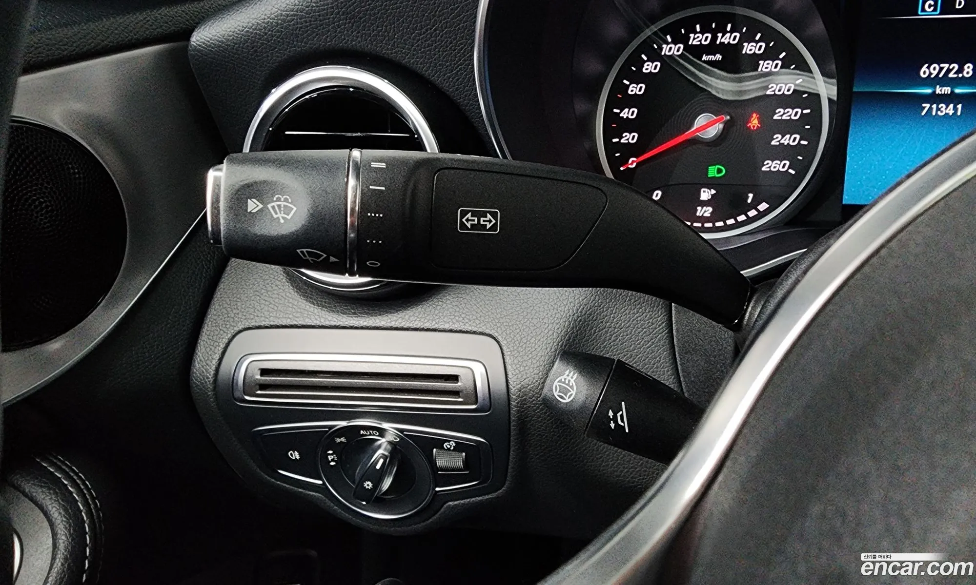 Mercedes-Benz C-Class W205 2020 — 11