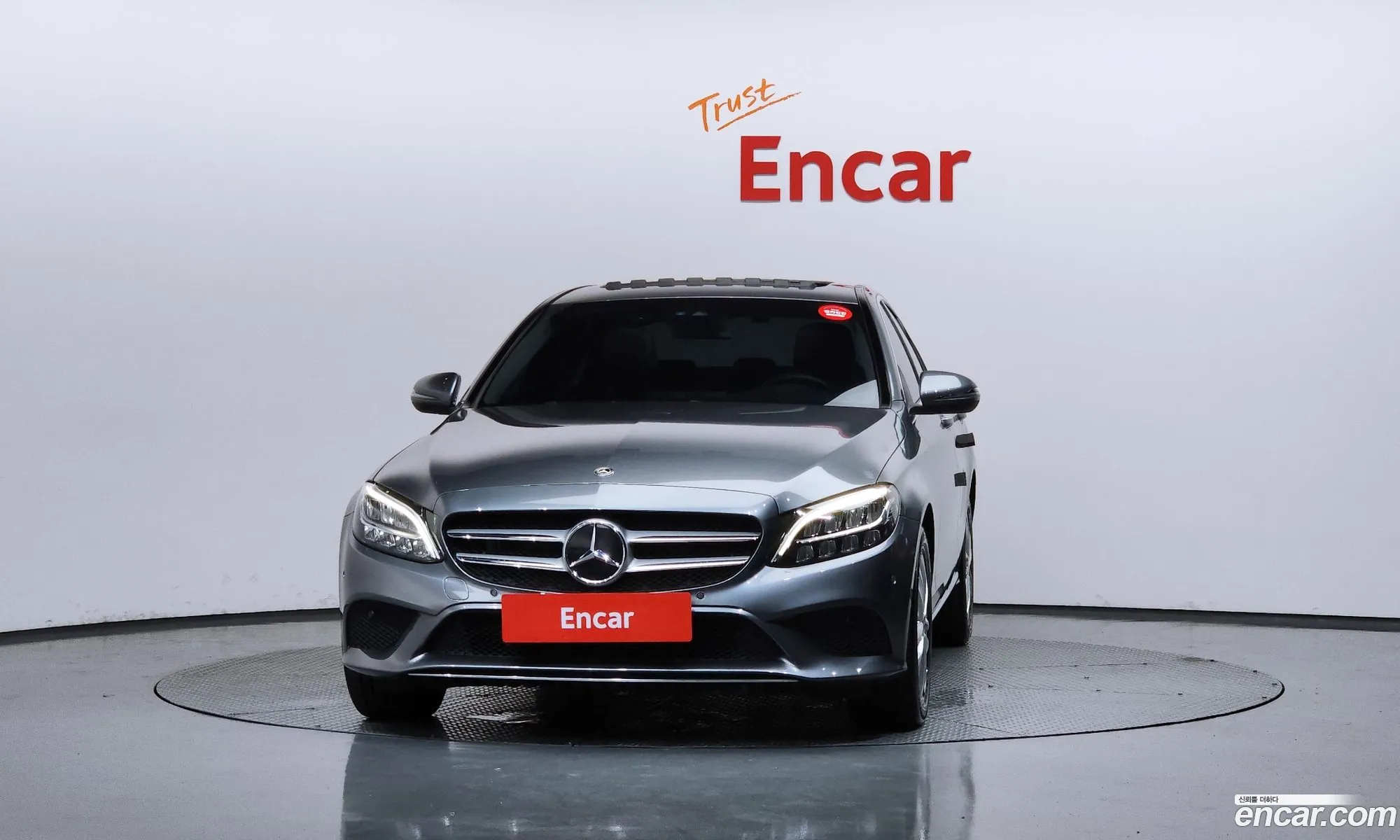 Mercedes-Benz C-Class W205 2020 — 19