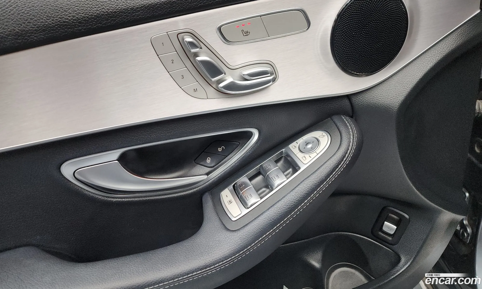 Mercedes-Benz C-Class W205 2020 — 12