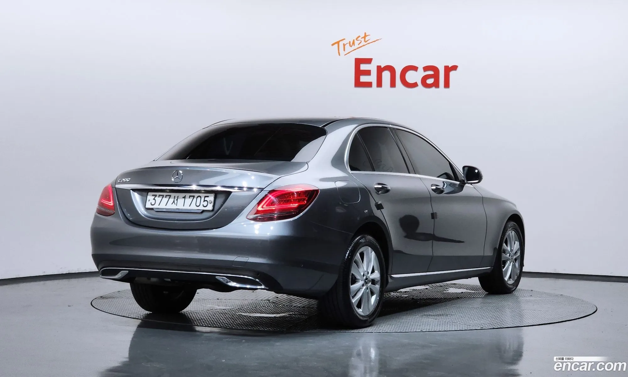 Mercedes-Benz C-Class W205 2020 — 13