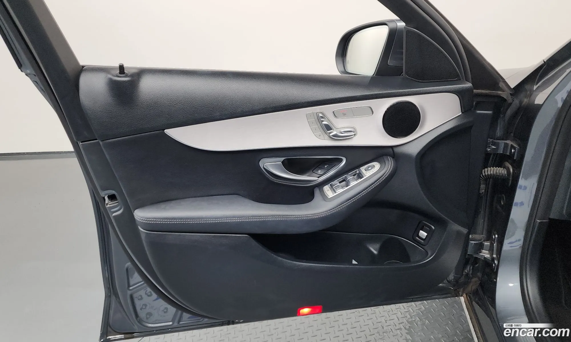 Mercedes-Benz C-Class W205 2020 — 5