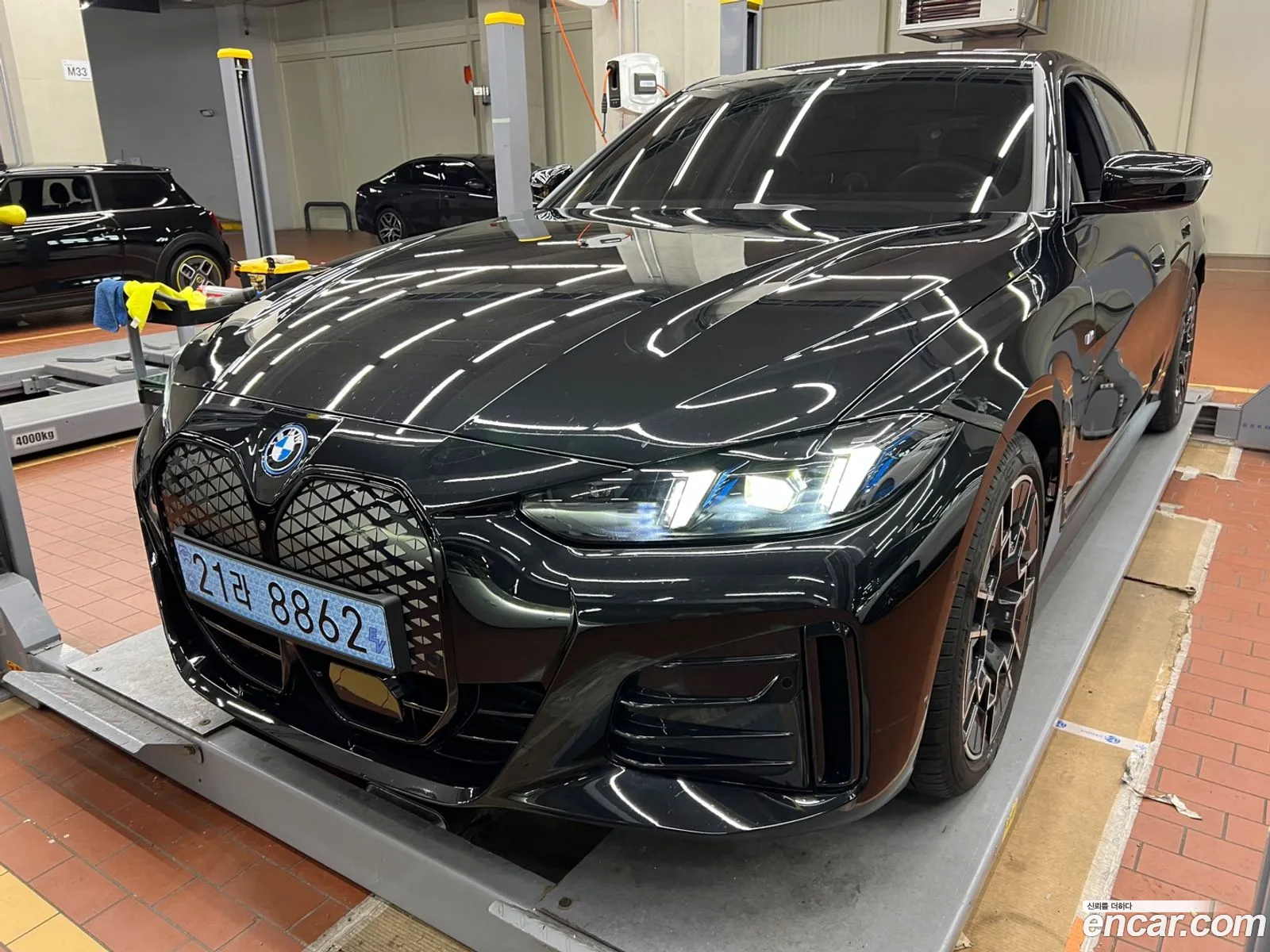 BMW i4