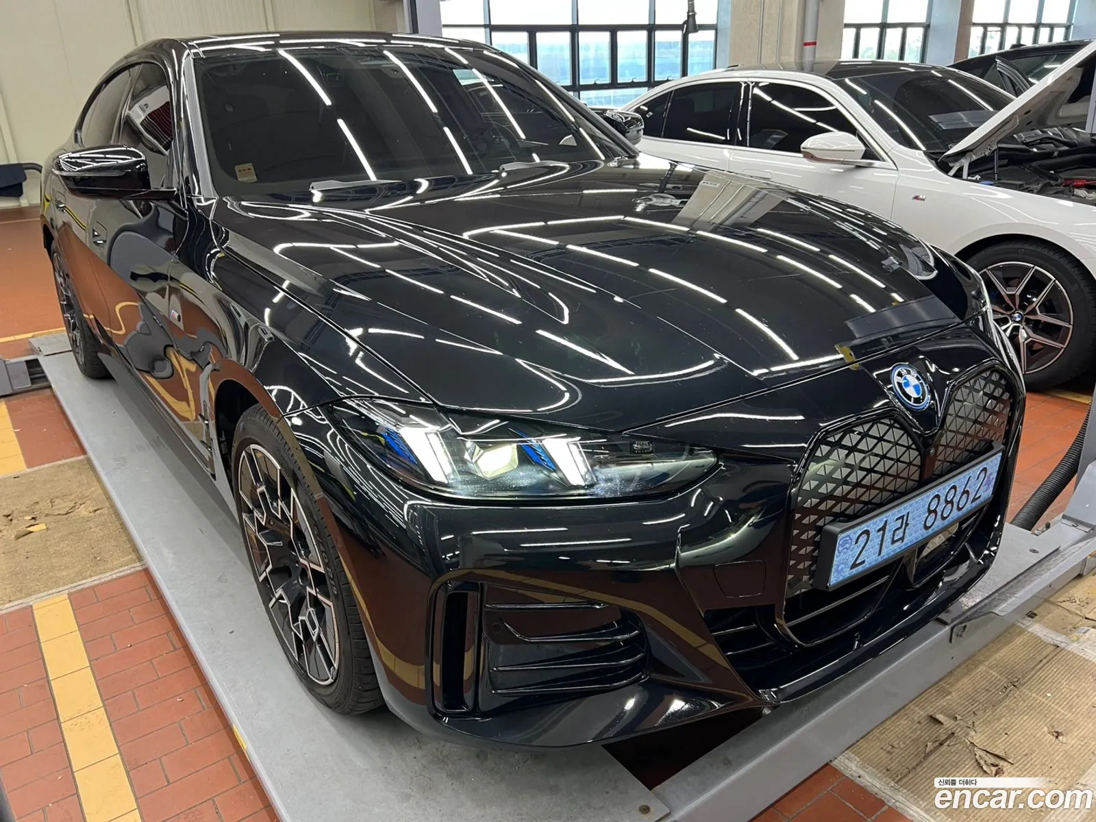 BMW i4