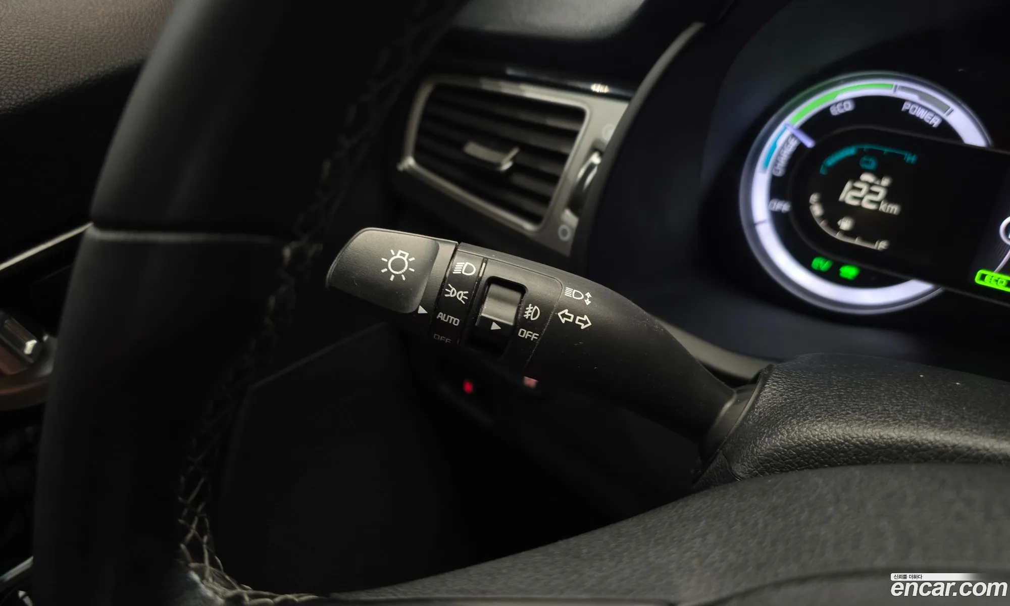 Kia Niro 2018 KNACC81CGJA252228 — 25