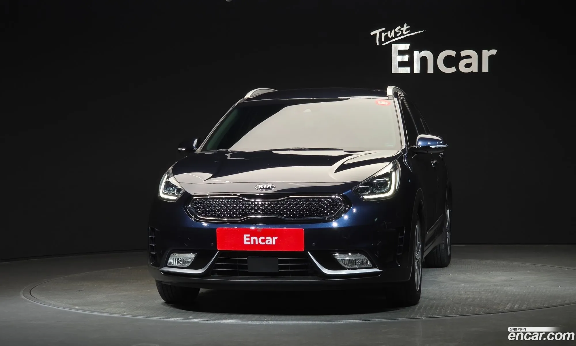 Kia Niro 2018 KNACC81CGJA252228 — 10