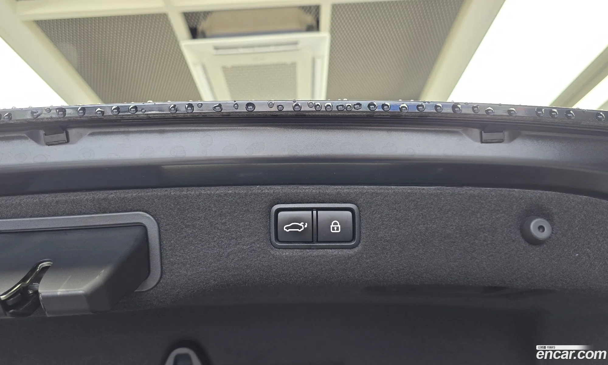 Kia K9 2017 KNALU413BHS035464 — 24