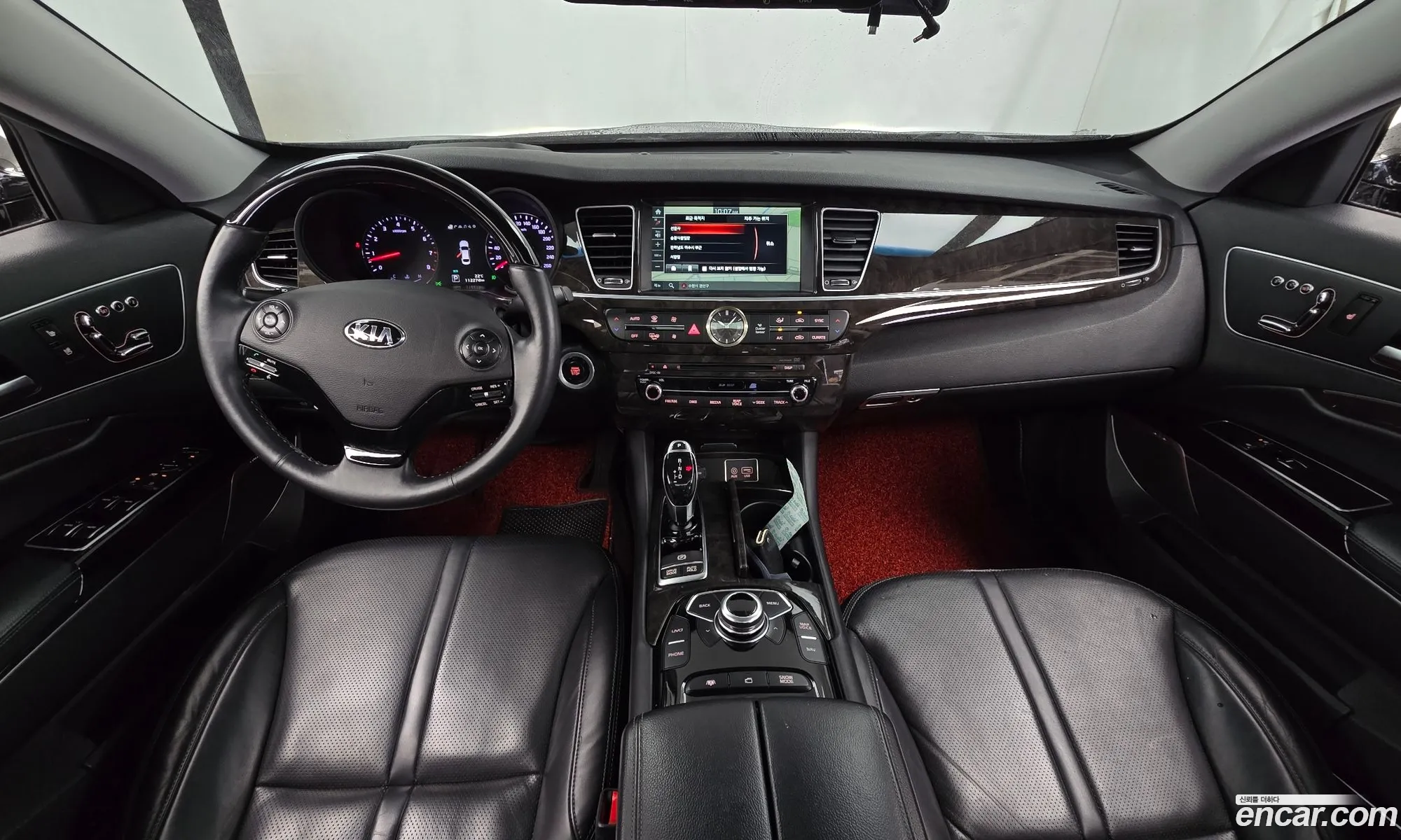 Kia K9 2017 KNALU413BHS035464 — 15