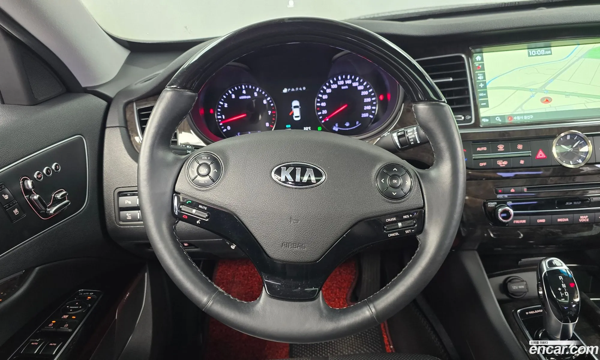 Kia K9 2017 KNALU413BHS035464 — 8