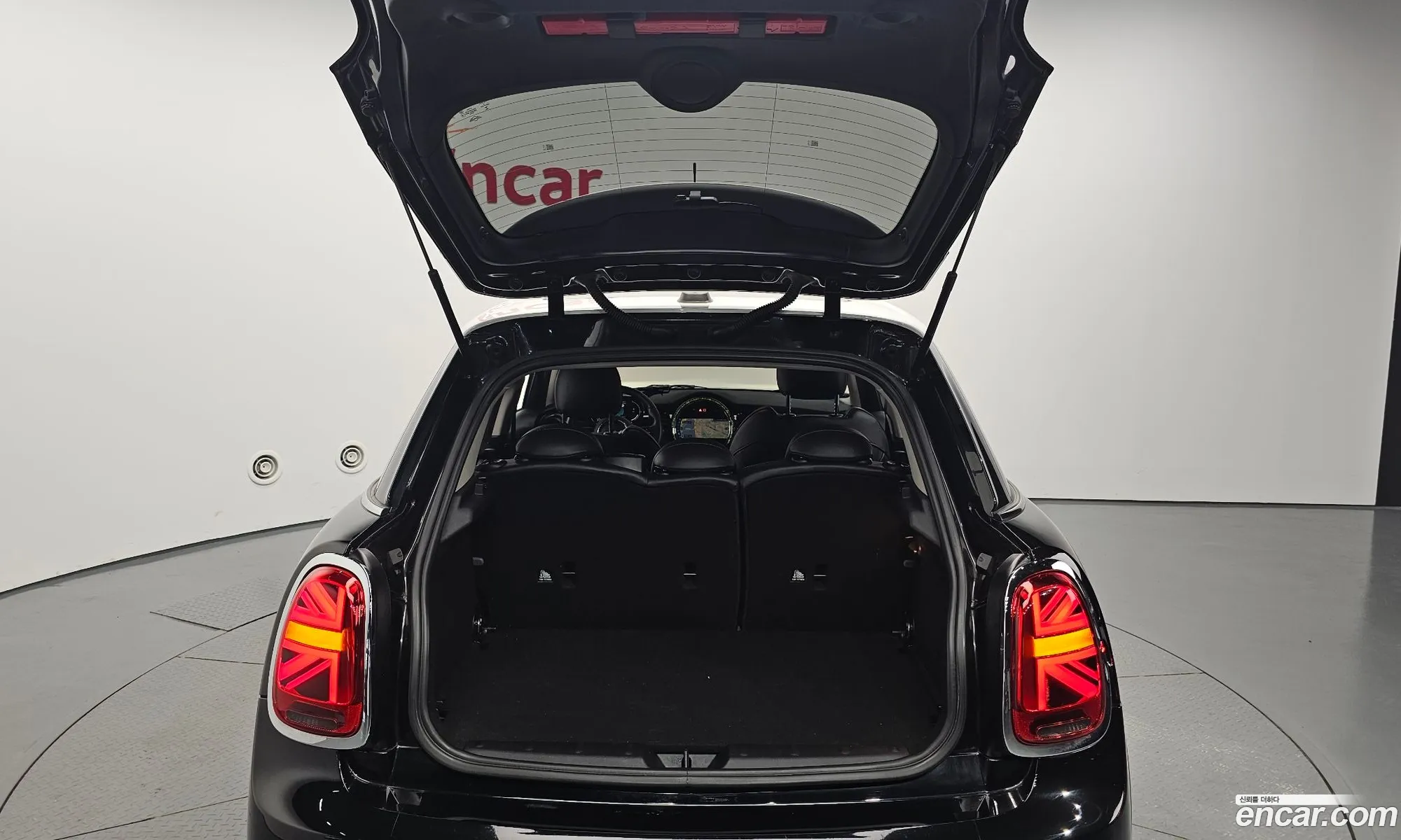 Mini Cooper 2022 — 17