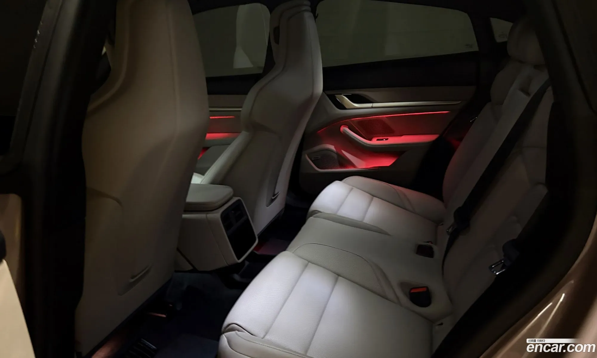 Porsche Taycan 2025 — 15