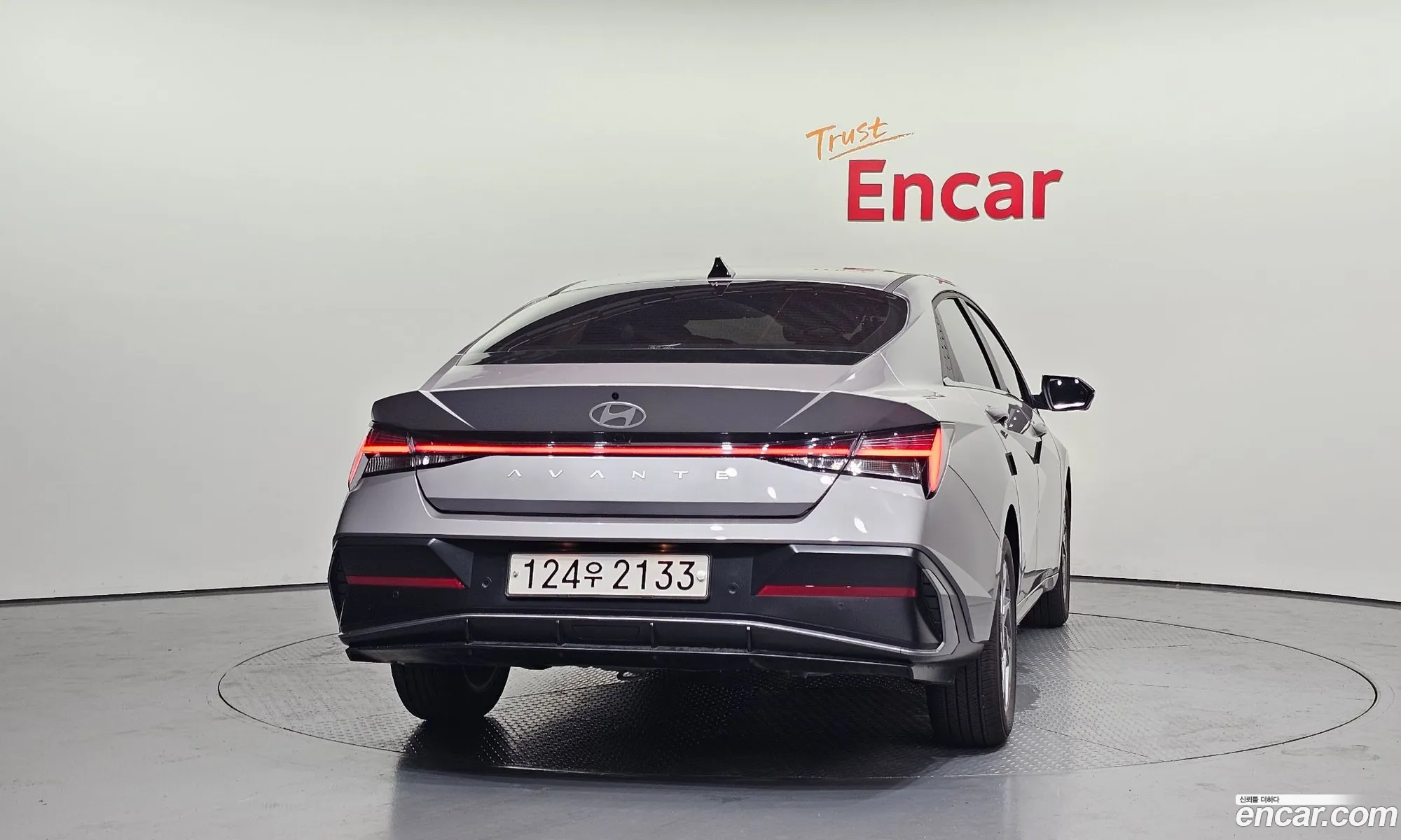 Hyundai Elantra 2024 — 13