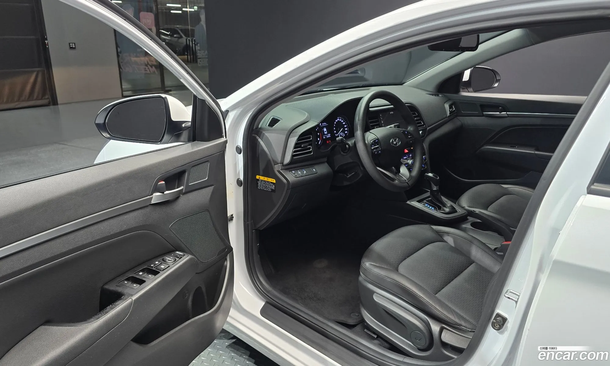 Hyundai Elantra AD 2019 — 2