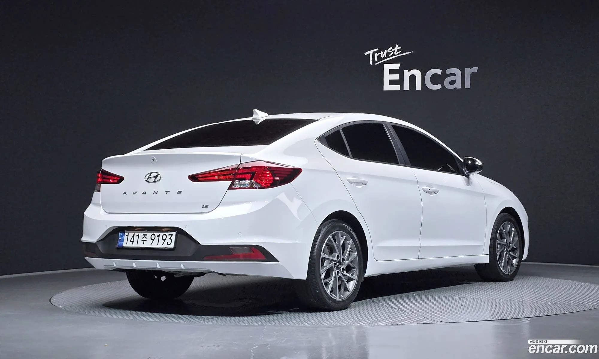 Hyundai Elantra AD 2019 — 19