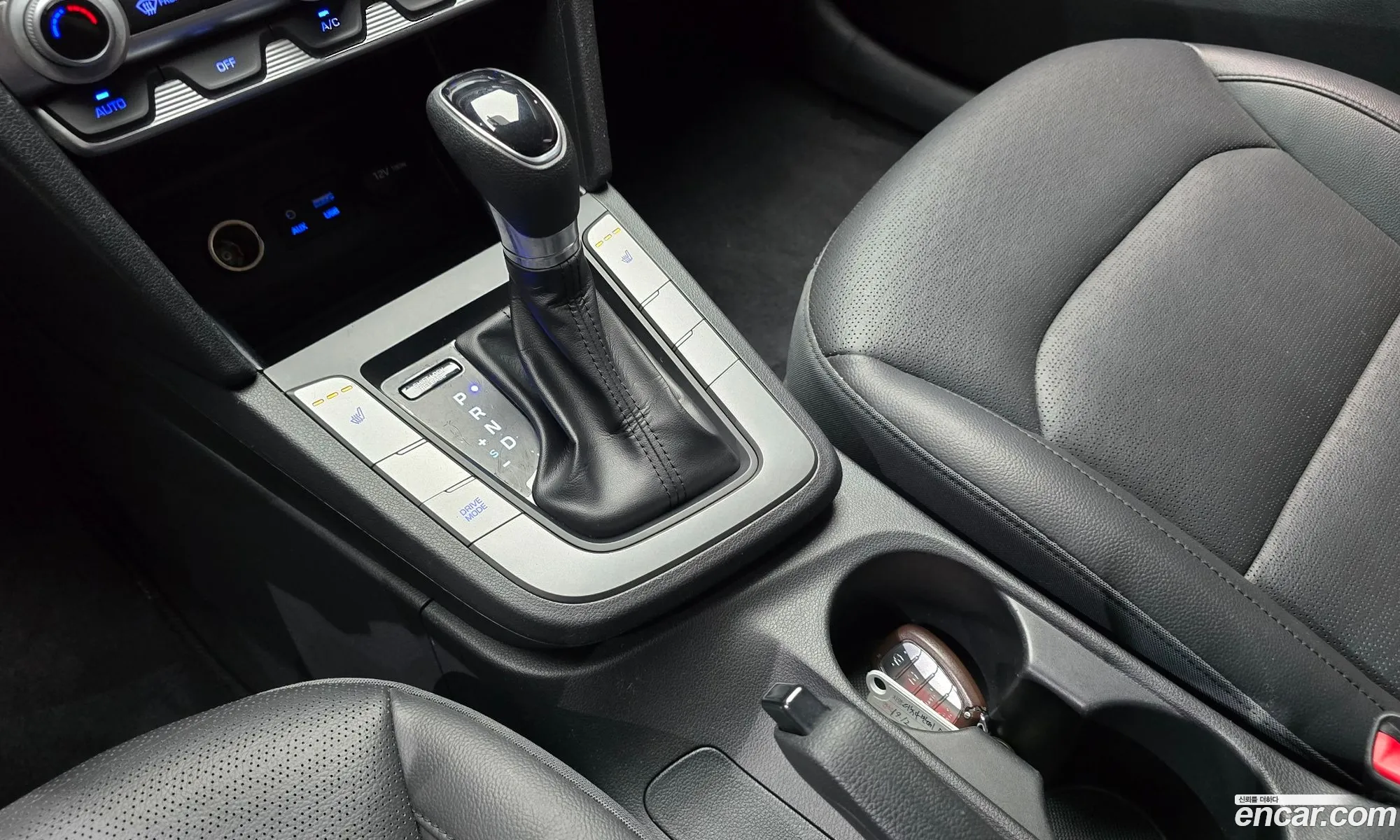 Hyundai Elantra AD 2019 — 15
