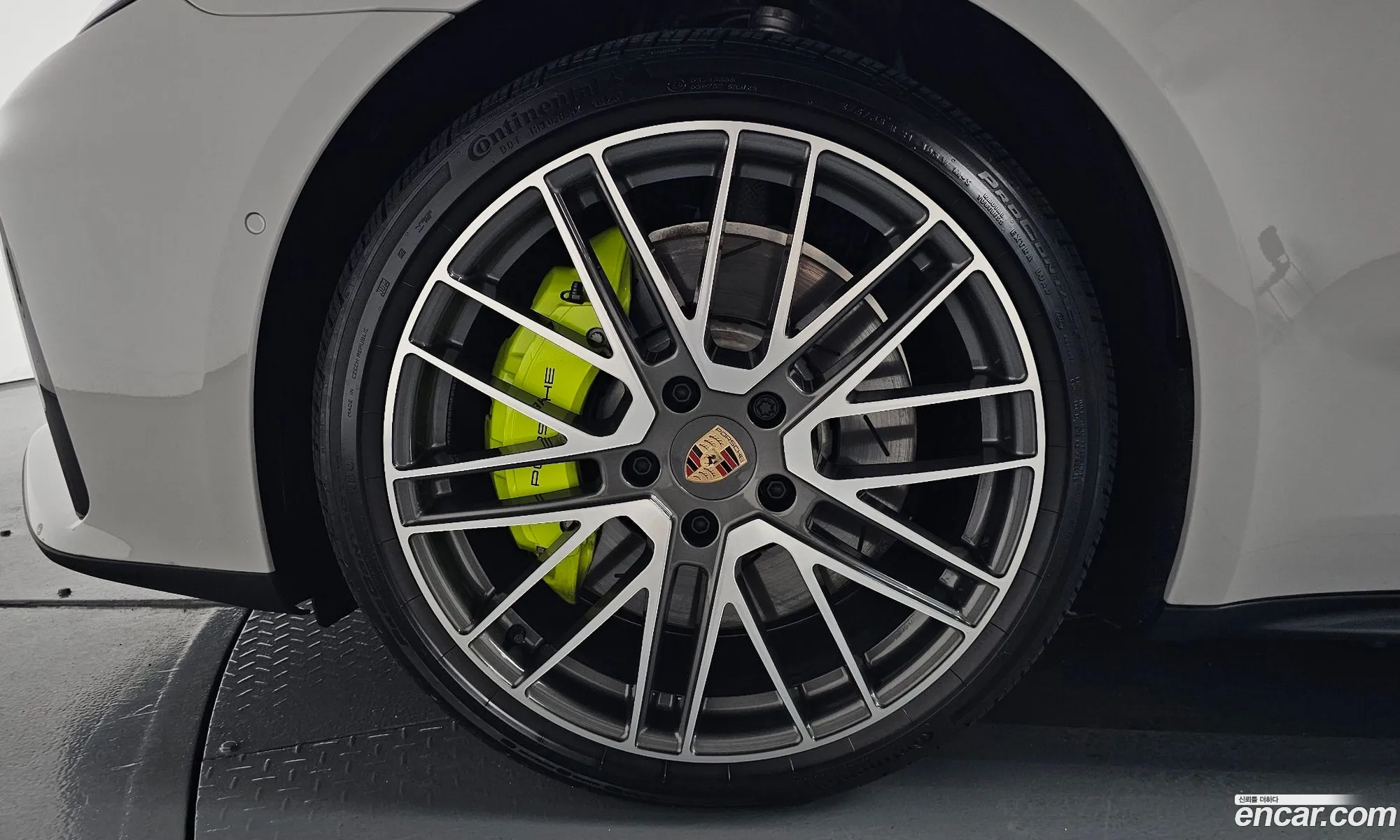 Porsche Panamera 2025 WP0AE2YA3SL047183 — 40