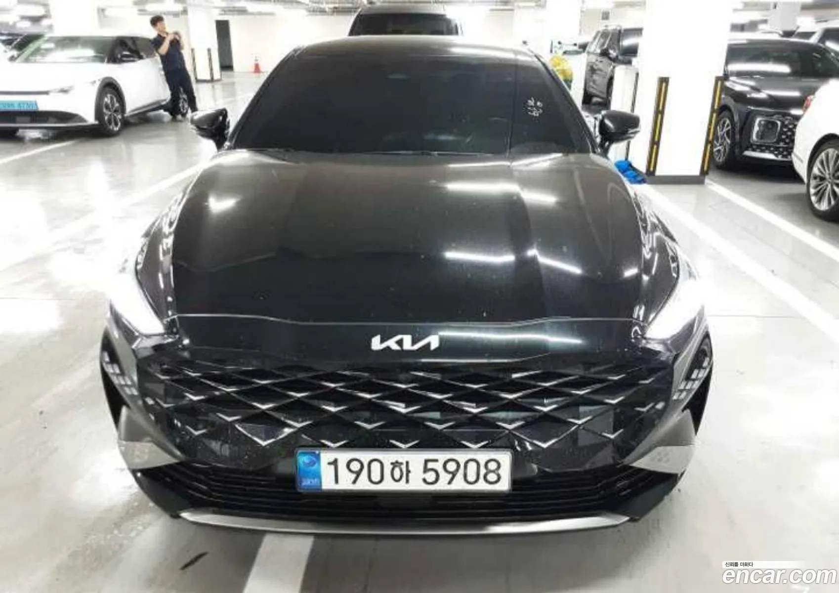 Kia K8 Hybrid 2023 — 13