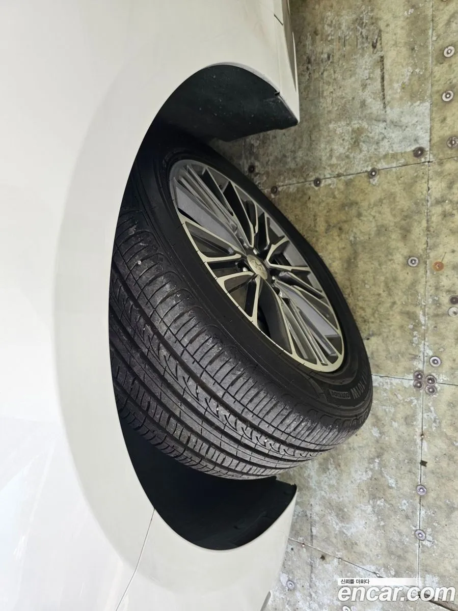 Hyundai Grandeur IG Hybrid