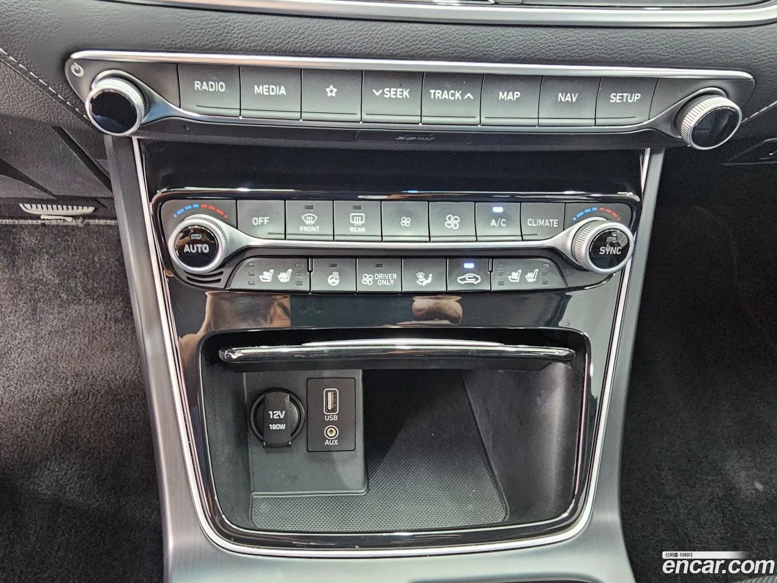 Hyundai Grandeur IG Hybrid 2018 — 10