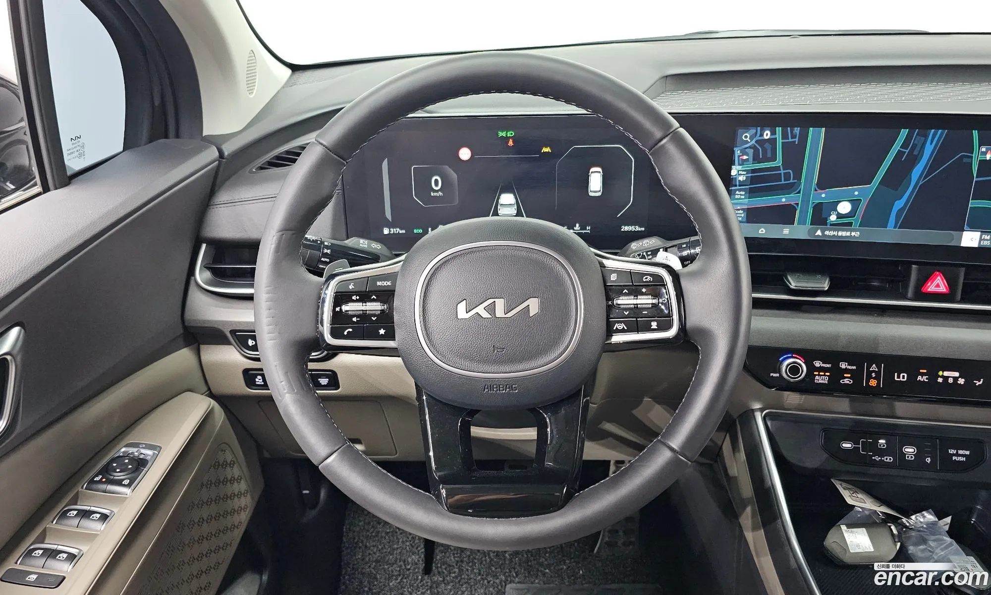 Kia Carnival 2024 KNANC81BBRS447950 — 12