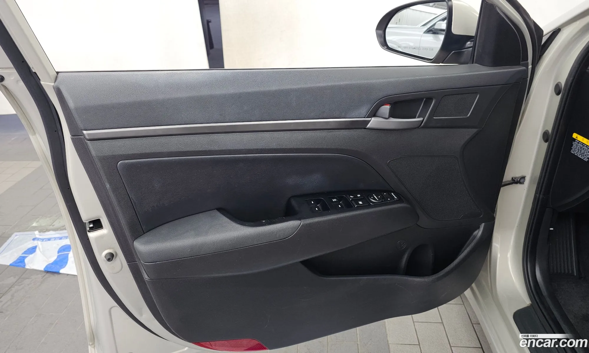 Hyundai Elantra AD 2016 KMHD641DBHU339247 — 22