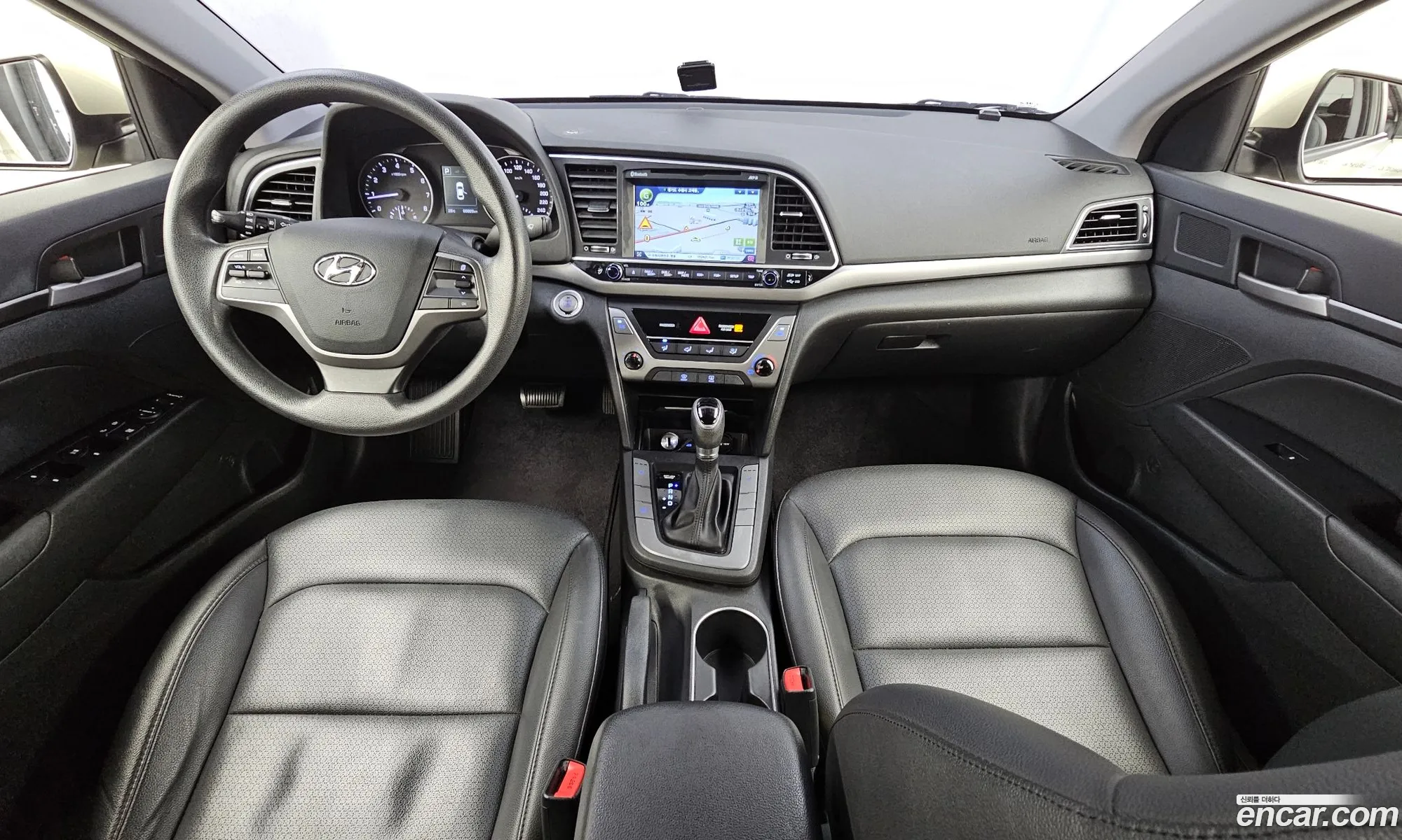 Hyundai Elantra AD 2016 KMHD641DBHU339247 — 4