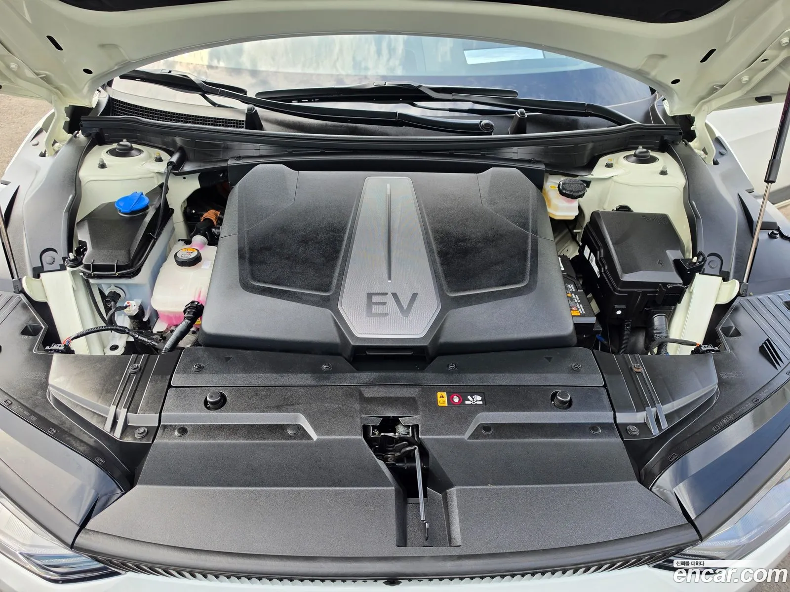 Kia EV6 2022 — 10