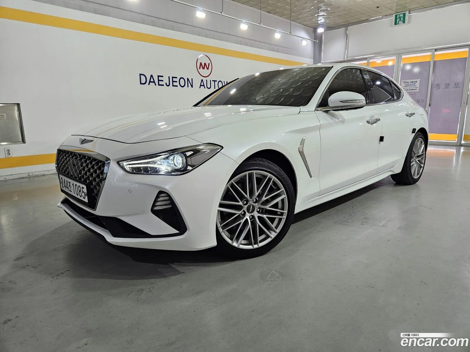 Genesis G70 2019 — 17