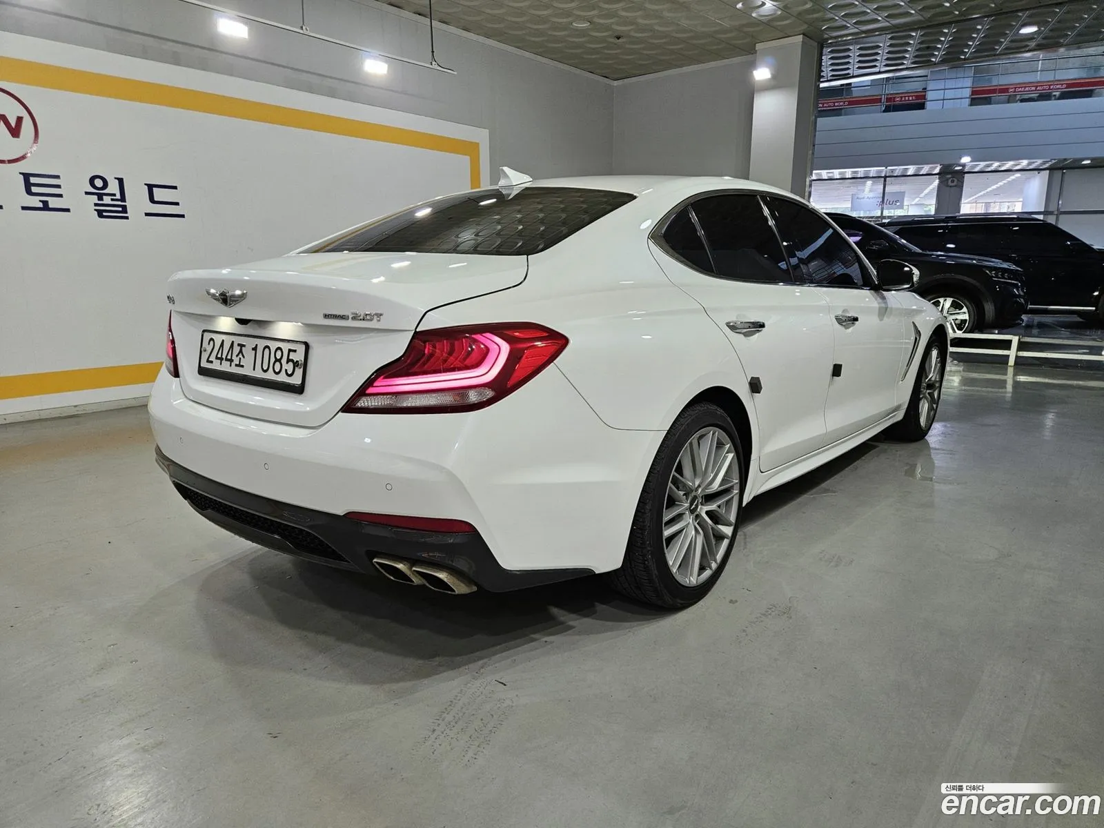 Genesis G70 2019 — 15